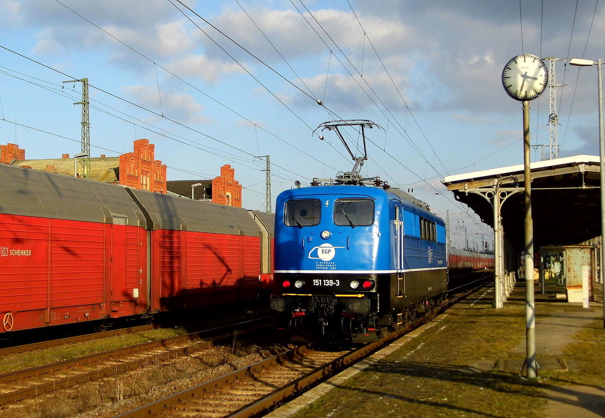 Am 13.02.2018 kam die   Neue  151 139-3 von der EGP – Eisenbahngesellschaft Potsdam,   aus Richtung Wittenberge nach Stendal und fuhr weiter in Richtung Magdeburg.