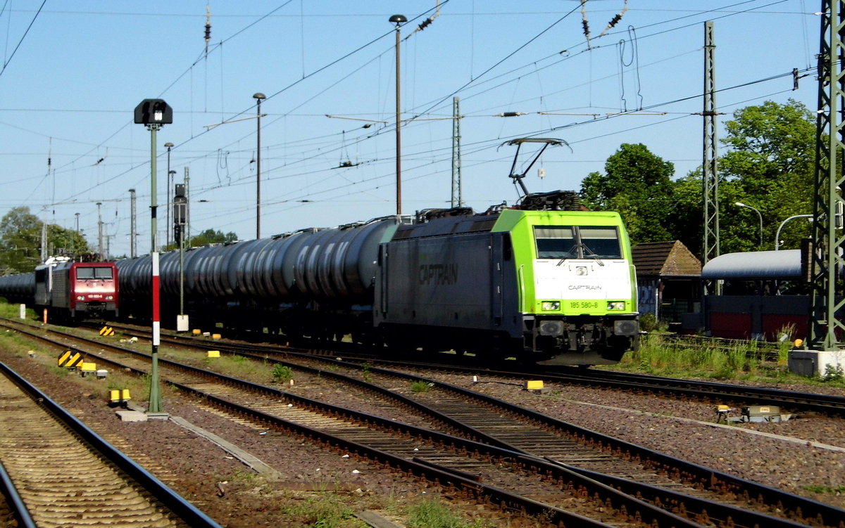 Am 13.05.2016 kam die 185 580-8 von CAPTRAIN aus Richtung Magdeburg nach Stendal und fuhr weiter in Richtung Salzwedel .