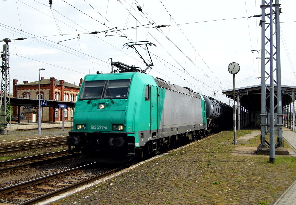 Am 13.05.2017 kam die 185 577-4 von der ITL aus Richtung Magdeburg nach Stendal und fuhr weiter in Richtung Salzwedel .