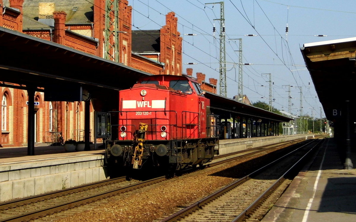 Am 13.09.2016 kam die 203 120-1  von der WFL aus Richtung Berlin nach Stendal und fuhr weiter in Richtung Hannover.