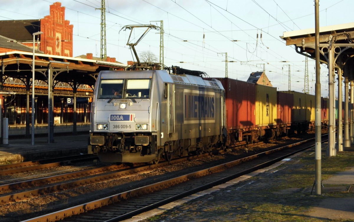 Am 13.12.2015 kam die 386 009-5 von METRANS aus Richtung Magdeburg nach Stendal und fuhr weiter nach Wittenberge.