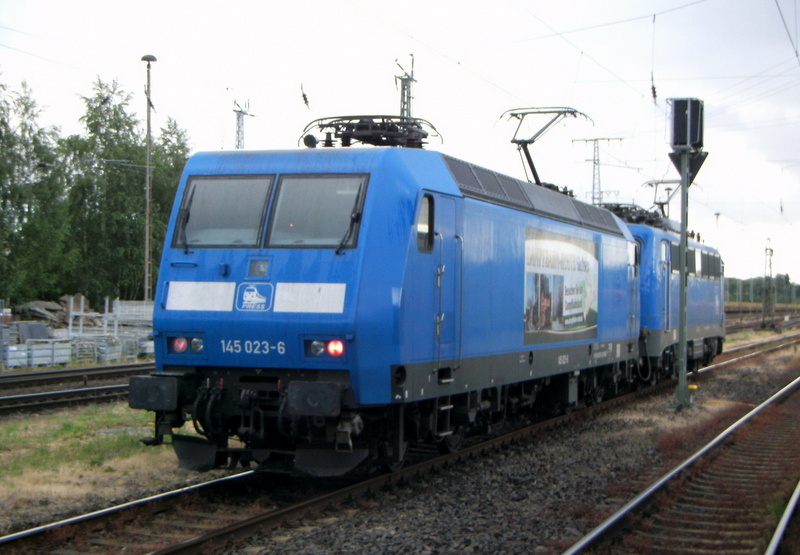  Am 14.06.2014 Rangierfahrt in Stendal  die 145 023-6 und die 140 038-0 von der Press.