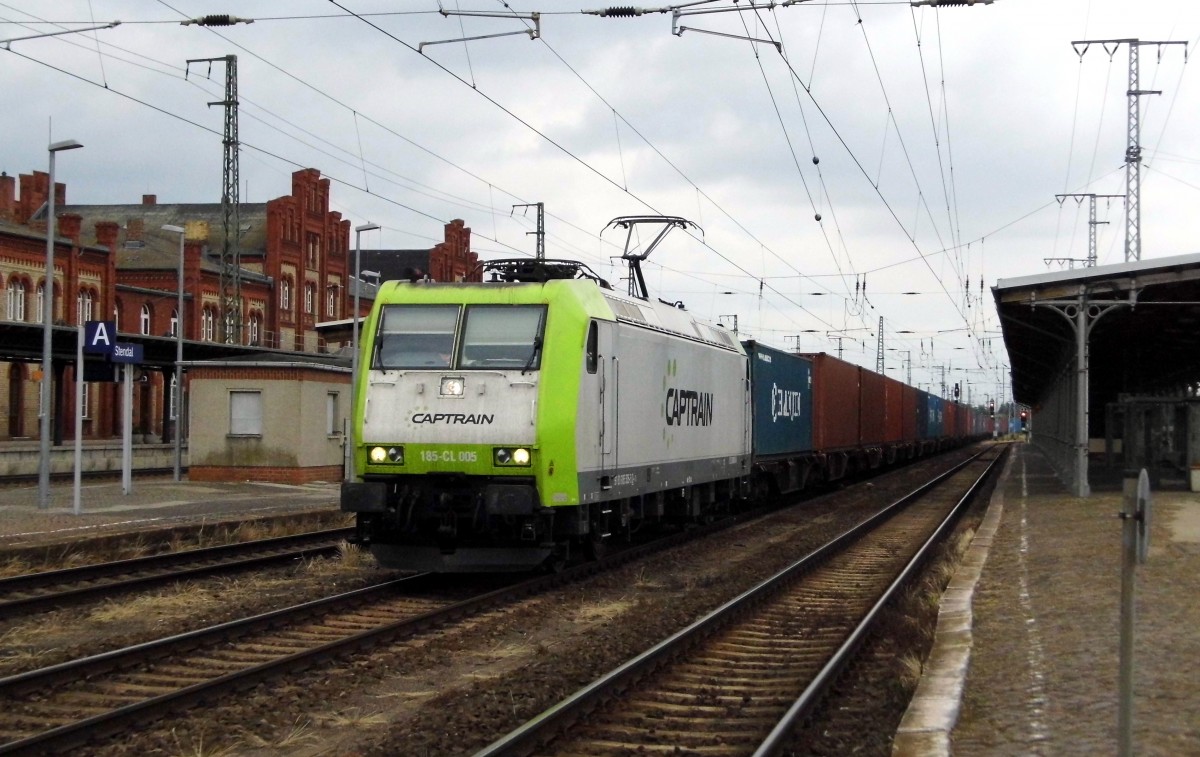 Am 14.06.2015 kam die 185-CL 005 von der CAPTRAIN aus Richtung Magdeburg nach Stendal und fuhr weiter in Richtung Salzwedel .