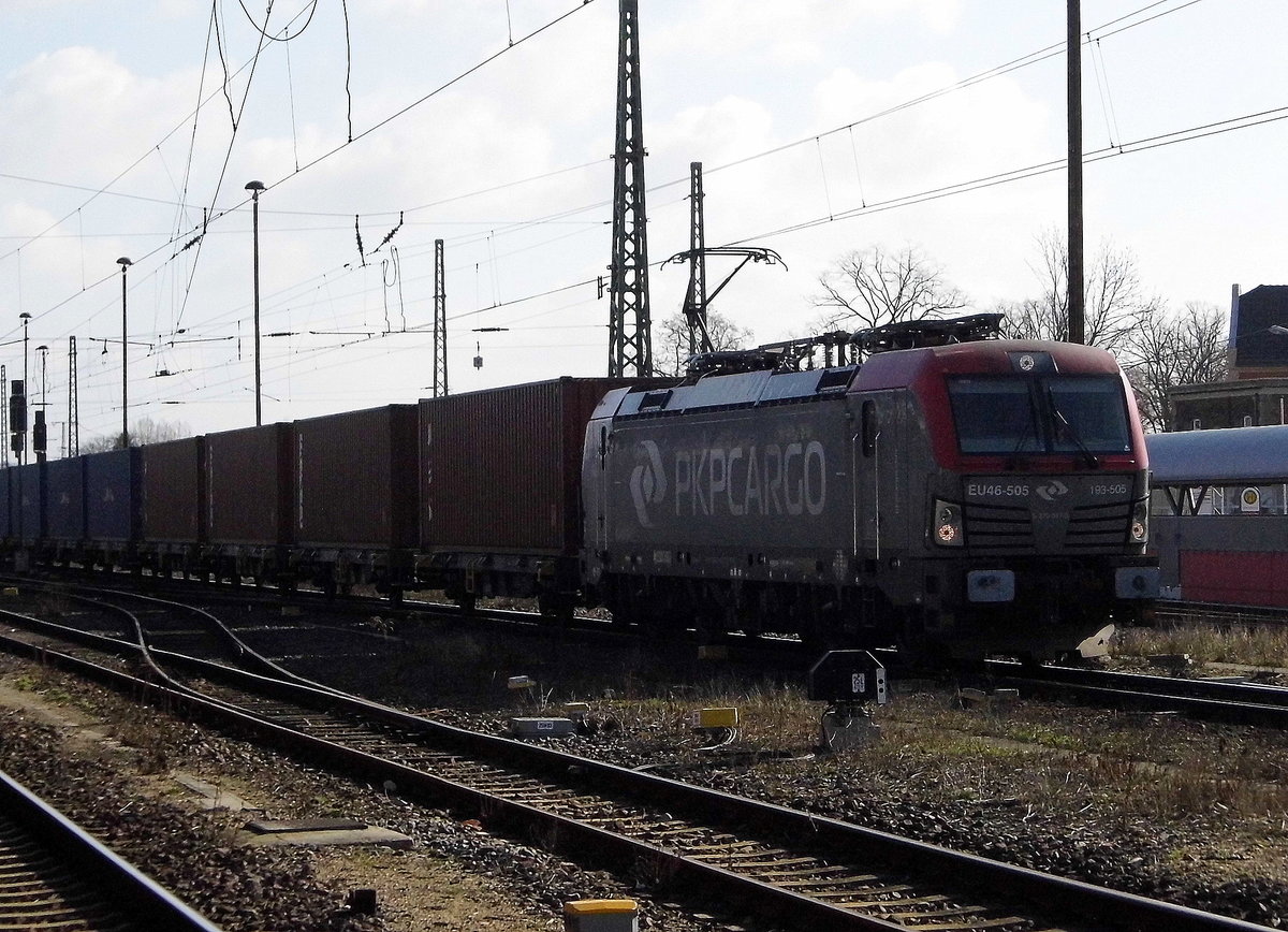 Am 15.03.2017 kam die  EU46-505 (5370 017-3) von der PKP Cargo aus Richtung Magdeburg nach Stendal und fuhr weiter in Richtung Braunschweig .
