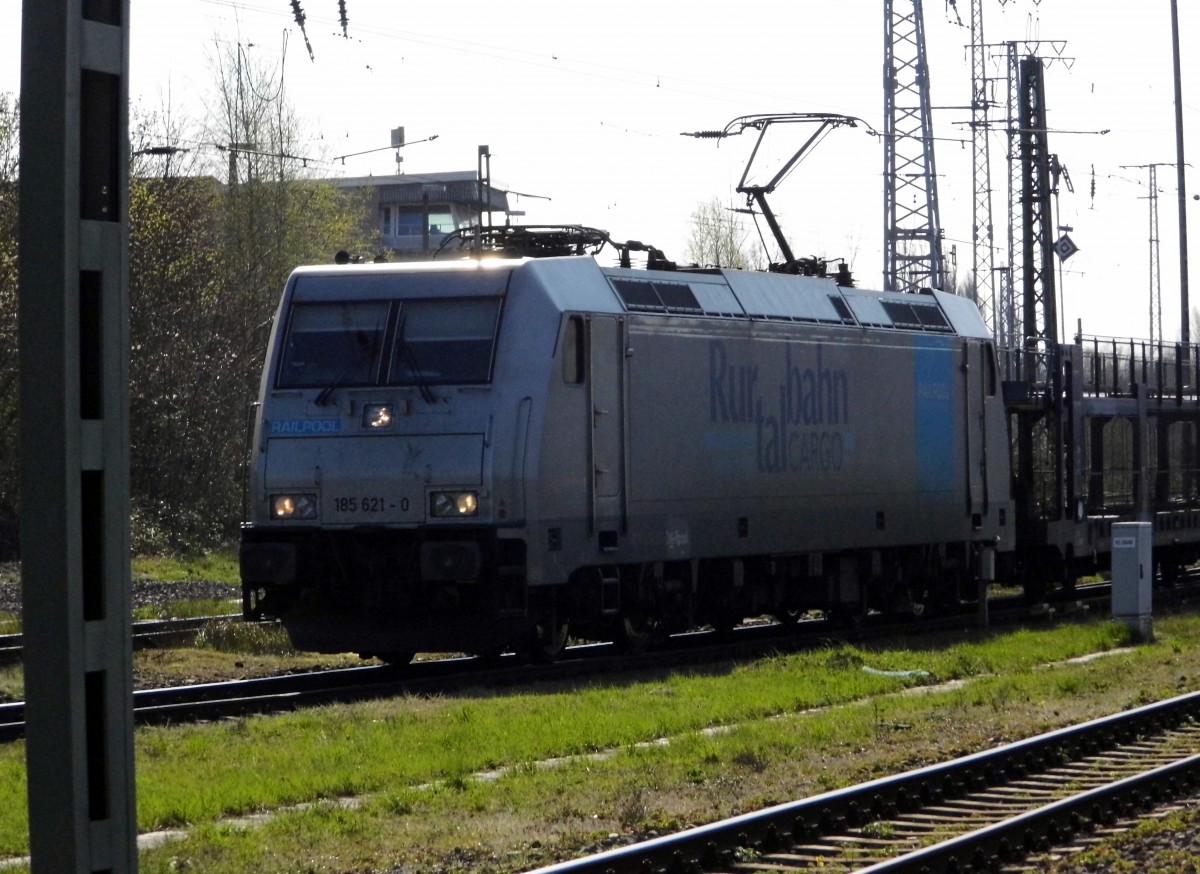 Am 15.04.2015 kam die 185 621-0   von der Rurtalbahn Cargo (Railpool) aus Richtung Hannover nach Stendal und fuhr weiter in Richtung Berlin .
