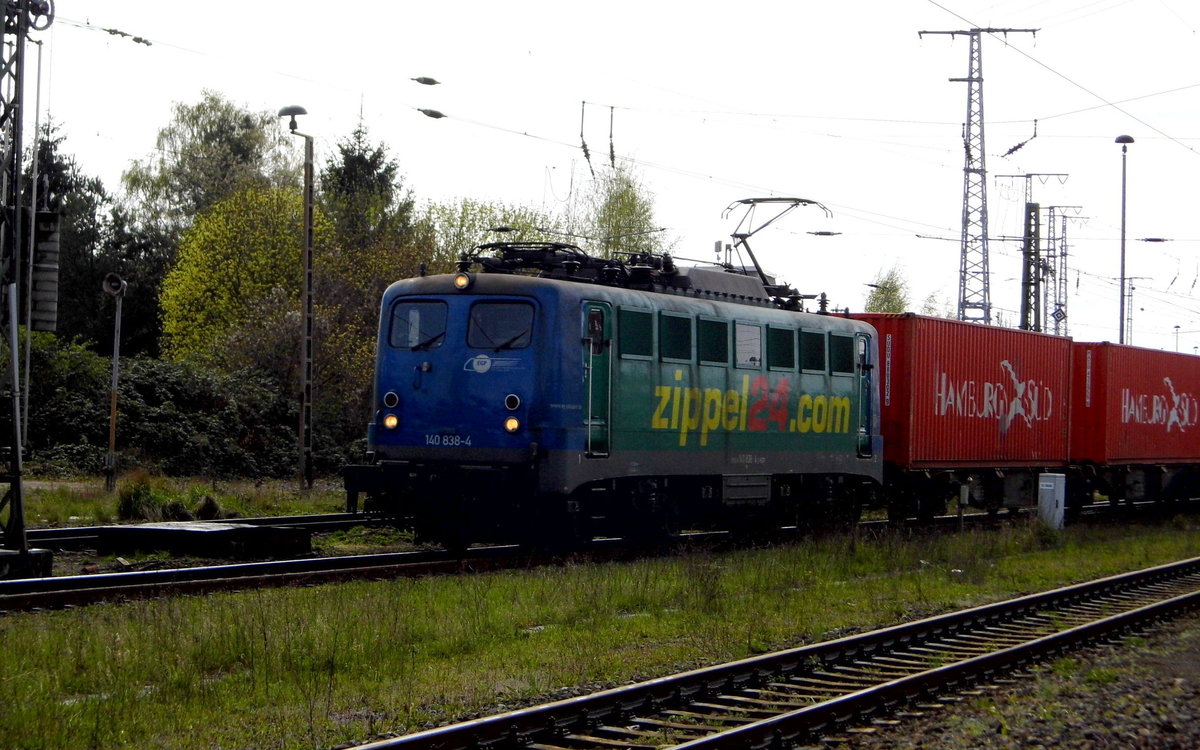 Am 15.04.2016 kam die 140 838-4  von der EGP aus Richtung Salzwedel nach Stendal und fuhr weiter in Richtung Magdeburg .