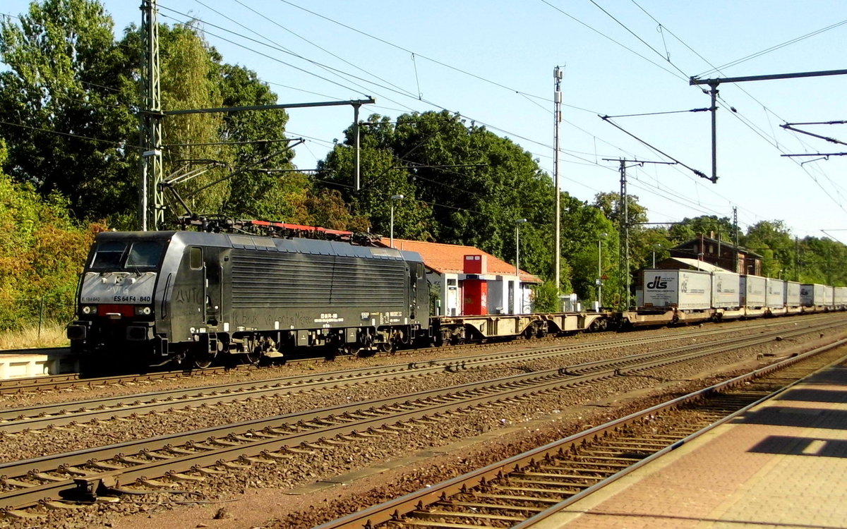 Am 15.09.2016 kam die 189 454-2 von der DB Cargo (MRCE Dispolok) aus Richtung Magdeburg nach Niederndodeleben und fuhr weiter in Richtung Braunschweig .