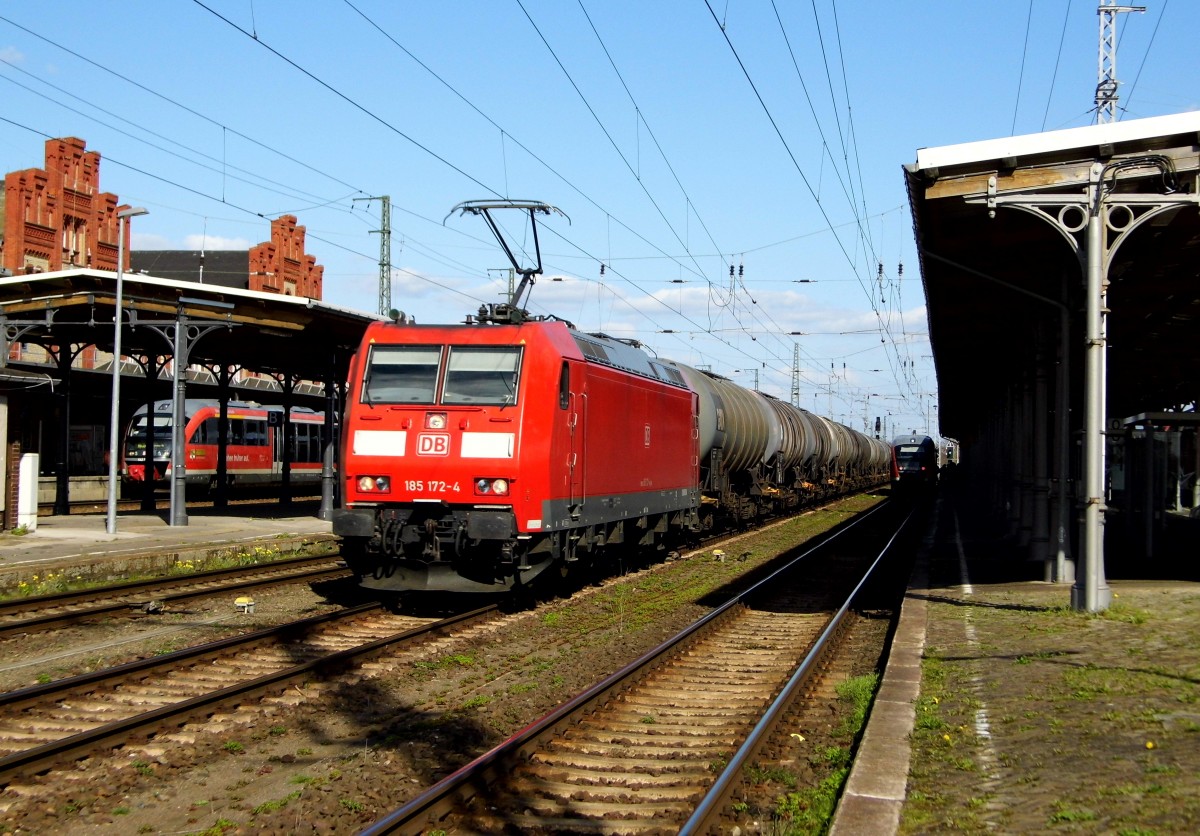 Am 16.04.2015 kam die 185 172-4 von der DB aus Richtung Magdeburg nach Stendal und fuhr weiter in Richtung Hannover .