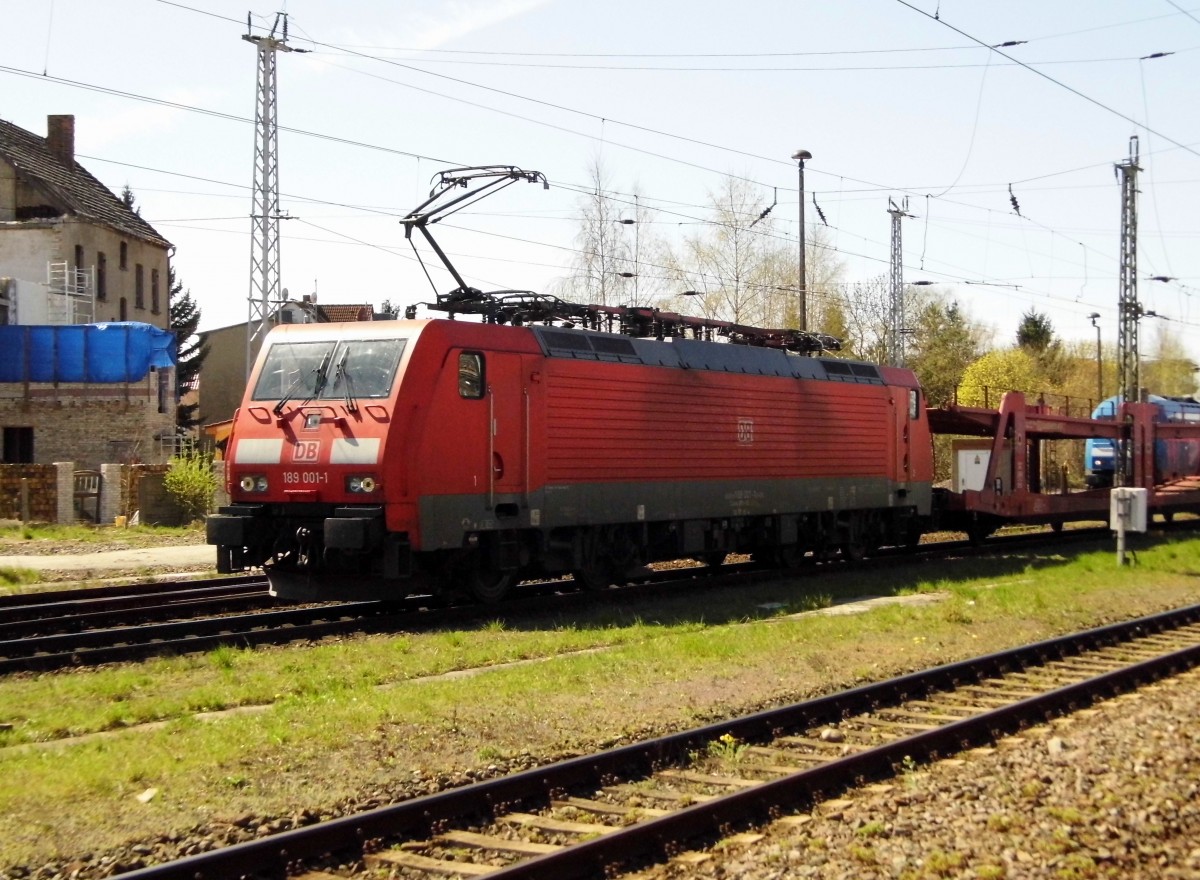 Am 16.04.2015 kam die 189 001-1 von der DB  aus Richtung Hannover nach Stendal und fuhr weiter in Richtung Magdeburg .