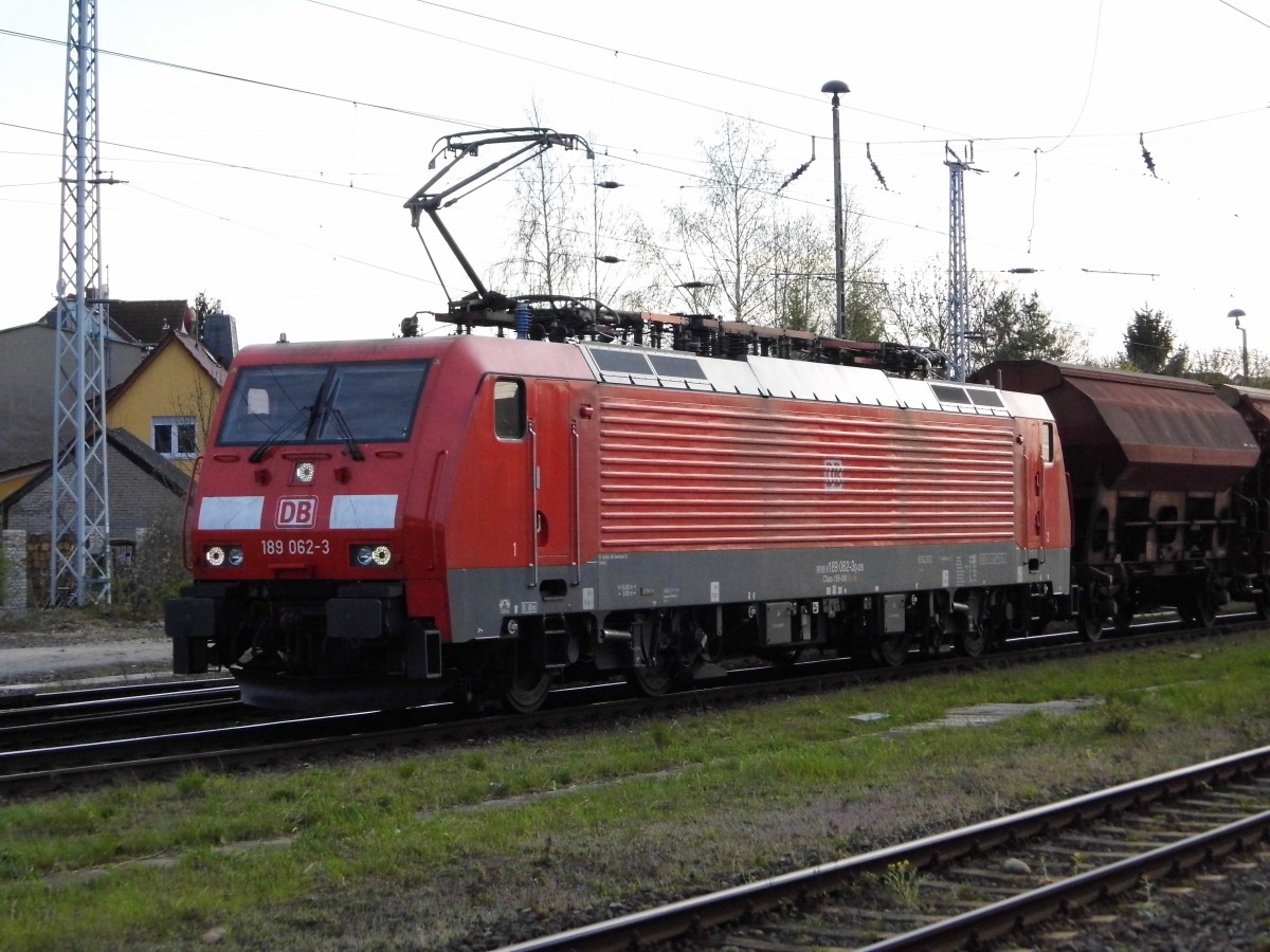 Am 16.04.2015 kam die 189 062-3 von der DB aus Richtung Wittenberge nach Stendal und fuhr weiter in Richtung Magdeburg .