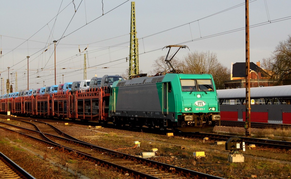 Am 17.03.2015 kam die 185 611-1 von der ITL aus Richtung Magdeburg nach Stendal und fuhr weiter in Richtung Hannover .