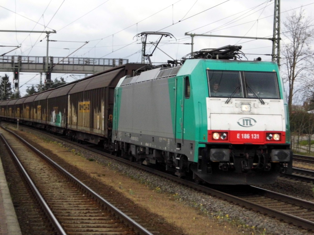 Am 17.04.2015 kam die E 186 131 von der ITL aus Richtung Braunschweig nach Niederndodeleben und fuhr weiter in Richtung Magdeburg .