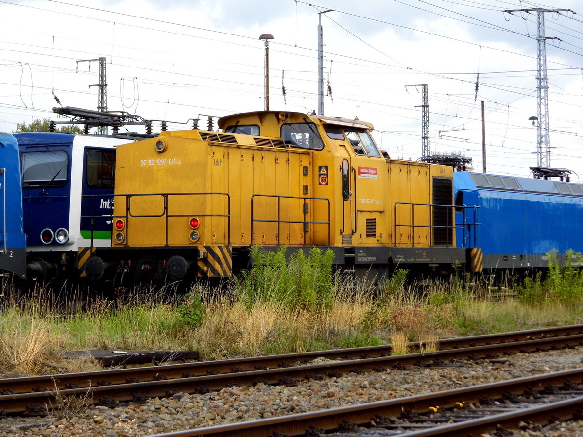 Am 17.07.2016 kam die 293 011-3 von der  Bahnbau Gruppe aus Richtung Magdeburg  nach Stendal .   