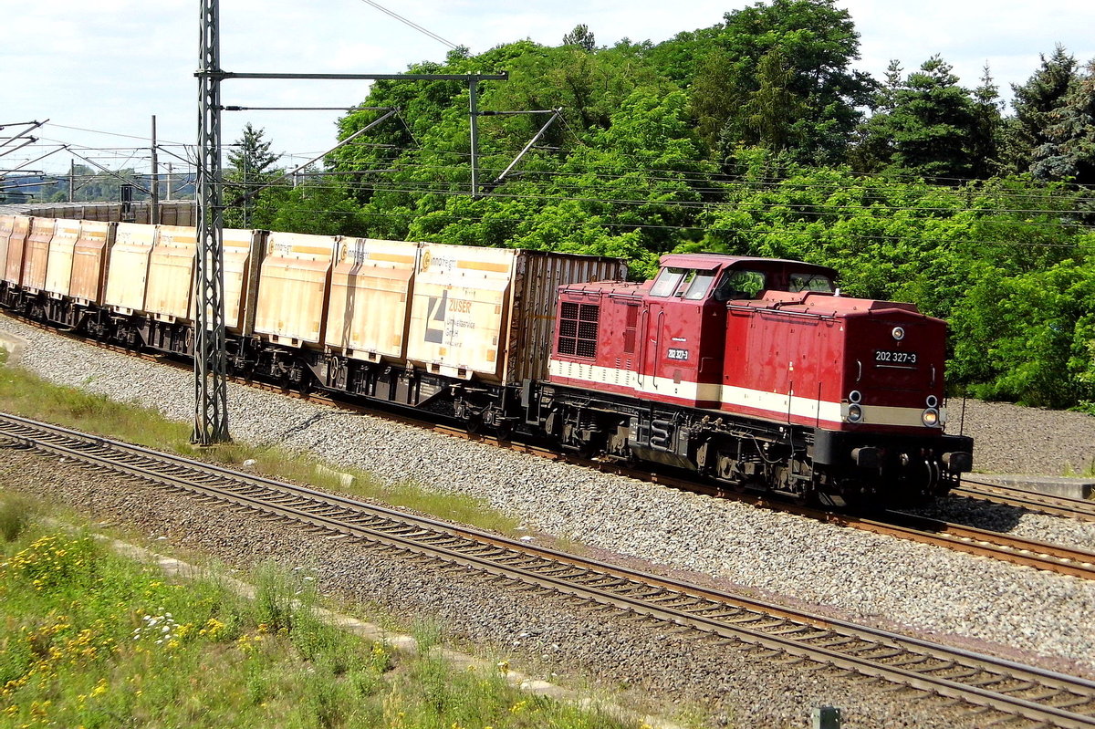 Am 17.07.2017 kam die 202 327-3 von der SETG ( CLR - Cargo Logistik Rail-Service GmbH) aus Richtung Niedergörne und fuhr nach Stendal . 