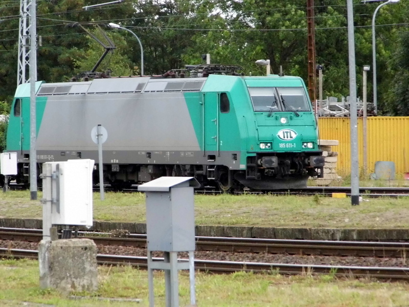 Am 17.08.2014 kam die 185 611-1 von der ITL aus Richtung Magdeburg nach Stendal und fuhr weiter in Richtung Salzwedel .