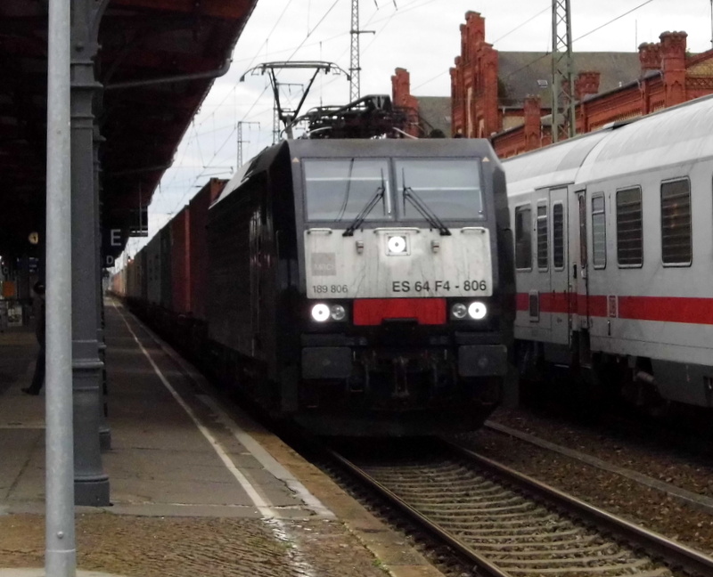 Am 17.08.2014 kam die 189 806 von der CTL Logistics GmbH, (MRCE)  aus Richtung Hannover nach Stendal und fuhr weiter in Richtung Berlin .