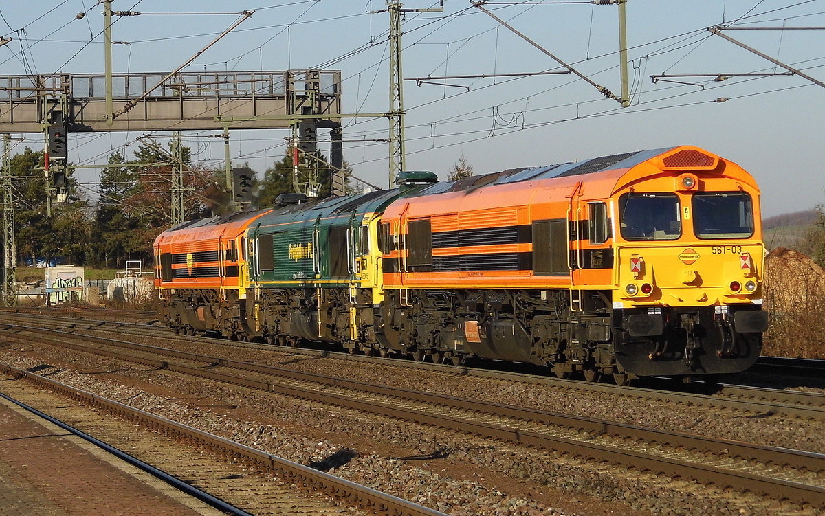 Am 18.02.2019 kamen die 561-05 (266 042-1) und die 66005 und die 561-03 (266 040-5) von FDE - Freightliner Deutschland GmbH, . aus Richtung Magdeburg nach Niederndodeleben und fuhr weiter in Richtung Braunschweig .