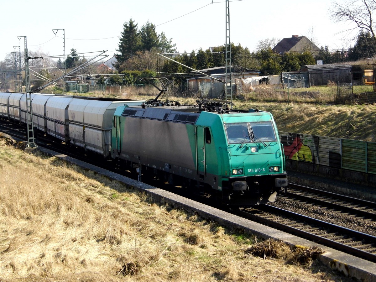 Am 18.03.2015 kam die 185 618-6 von der  RheinCargo GmbH & Co. KG, aus Richtung Stendal und fuhr weiter in Richtung Hannover .