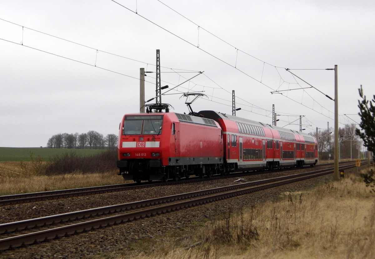 Am 18.03.2016 kam die 146 012 von der DB aus der Richtung Stendal nach Demker und fuhr weiter in Richtung Magdeburg  .