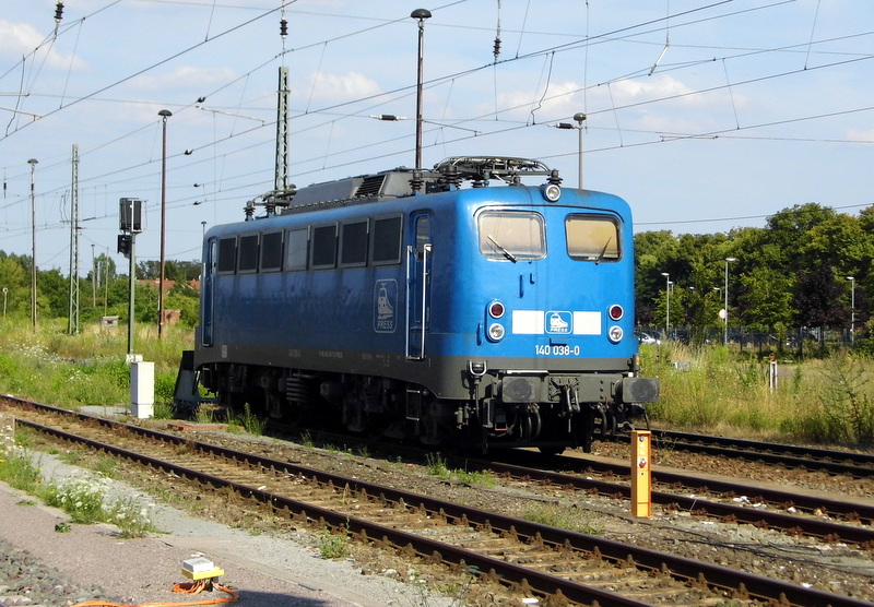  Am 18.07.2014 war die 140 038-0 von der Press in Stendal abgestellt.