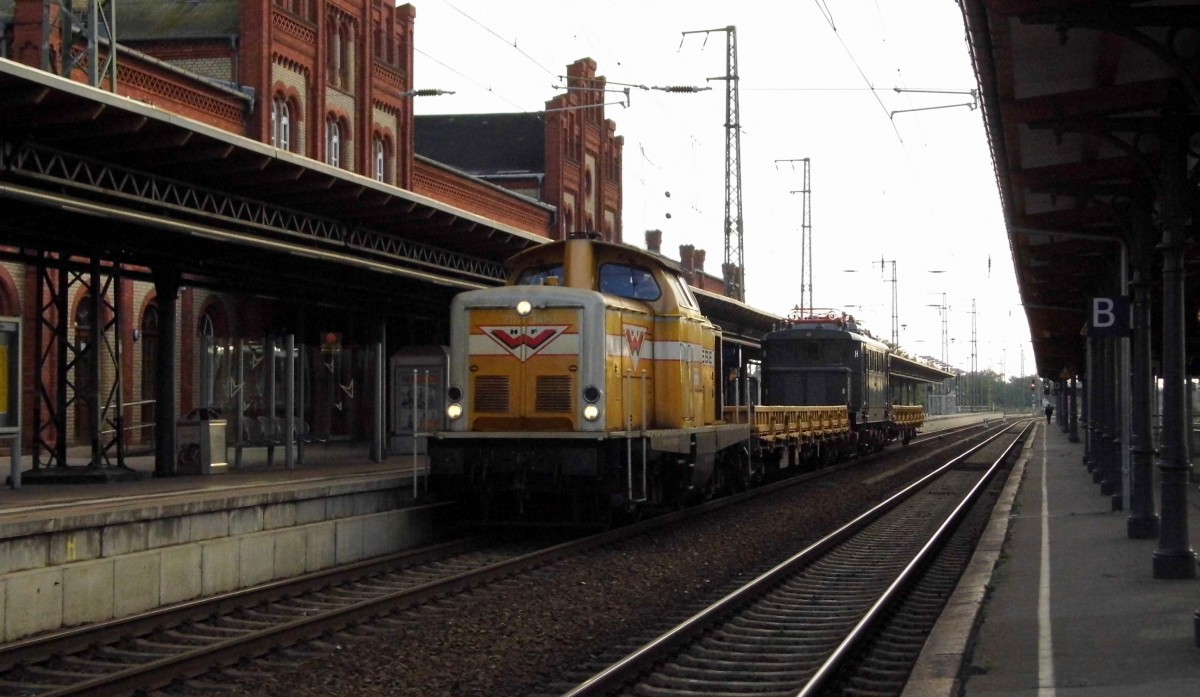 Am 18.09.2015 fuhren die 44 143-4 und die 211 341-3 von der H.F.WIEBE aus Stendal und weiter in Richtung Wittenberge.