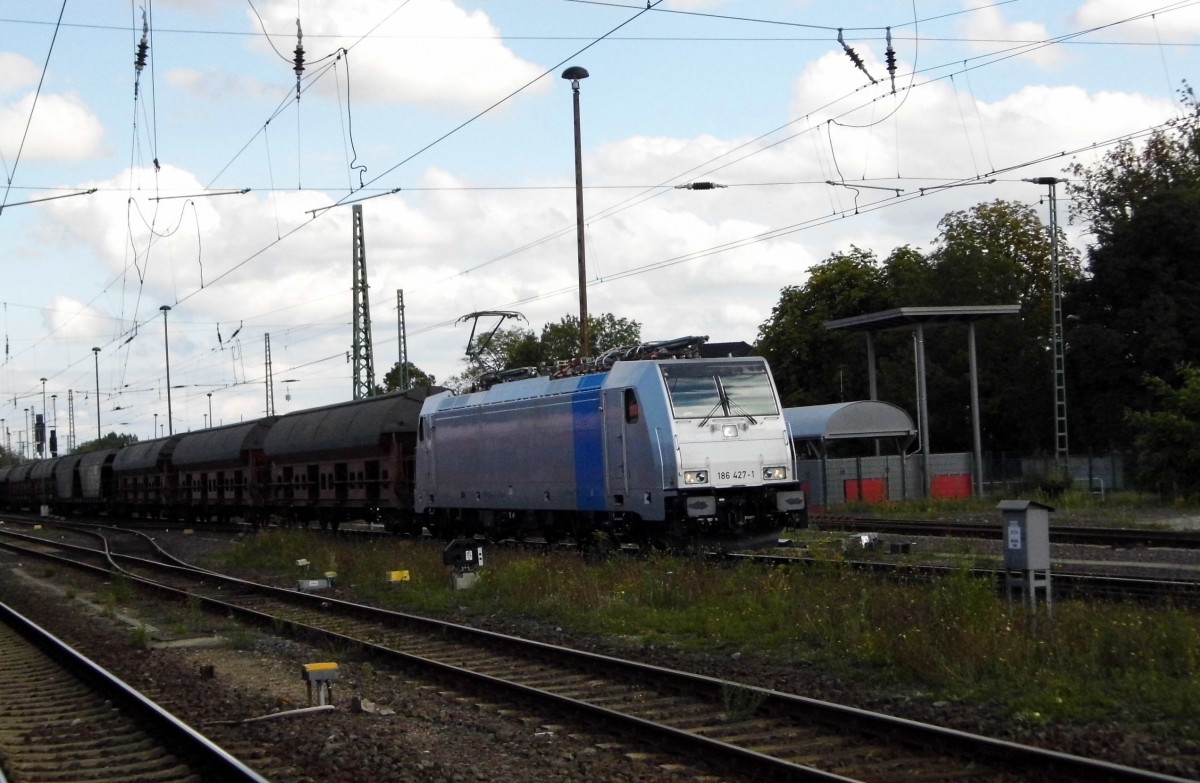 Am 18.09.2015 kam die E 186 427-1 von der  LTE Logistik (Railpool) aus Richtung Berlin nach Stendal und fuhr weiter in Richtung Salzwedel .