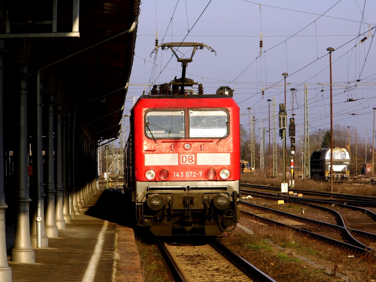 Am 19.03.2015 stand die 143 072-7 von der DB in Stendal .