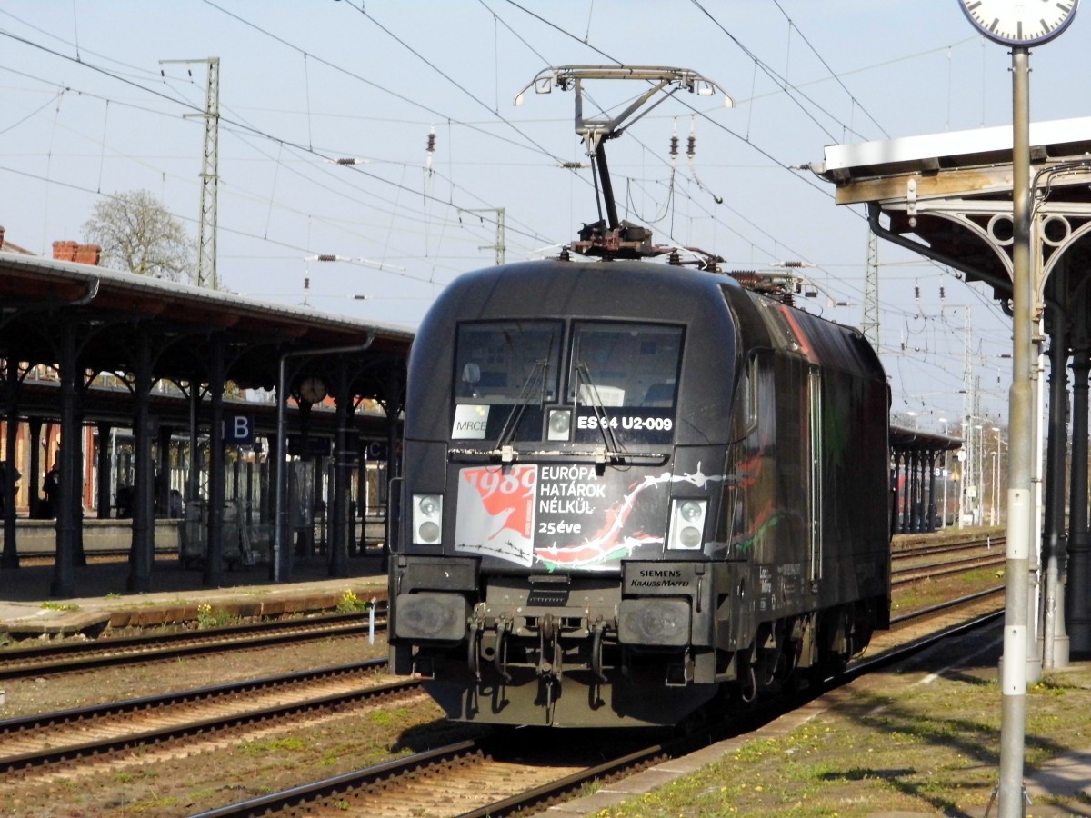 Am 19.04.2015 kam die 182 509 (ES 64 U2-009)von der MRCE aus Richtung Wittenberge  nach Stendal und fuhr weiter in Richtung Magdeburg.