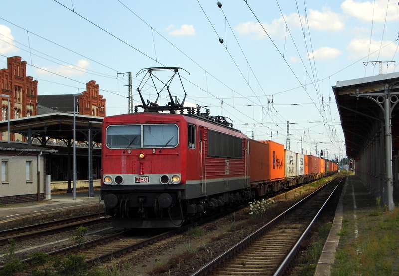 Am 19.07.2014 kam die 155 119   von der MEG aus Richtung Magdeburg nach Stendal und fuhr weiter in Richtung Wittenberge.