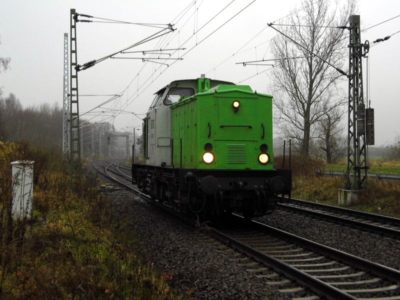 Am 19.11.2014 Rangierfahrt von der 202 287-9 von der SETG bei Borstel bei Stendal . 