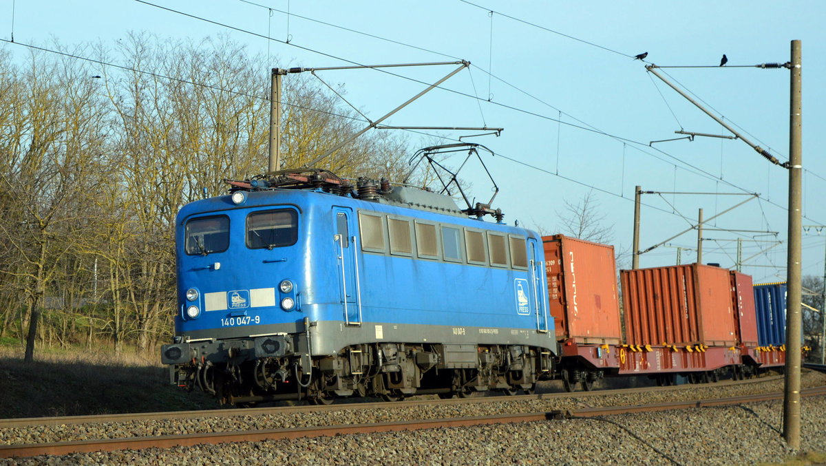 Am 20.02.2021 kam die 140 047-9 von METRANS (PRESS) aus Richtung Stendal und fuhr weiter in Richtung  Wittenberge .