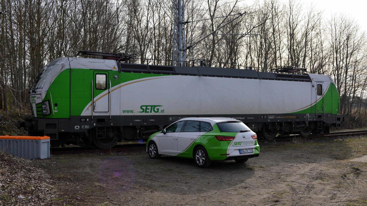 Am 20.02.2021 war  die  193 812-5 von der SETG ( Railpool) in Borstel   abgestellt .