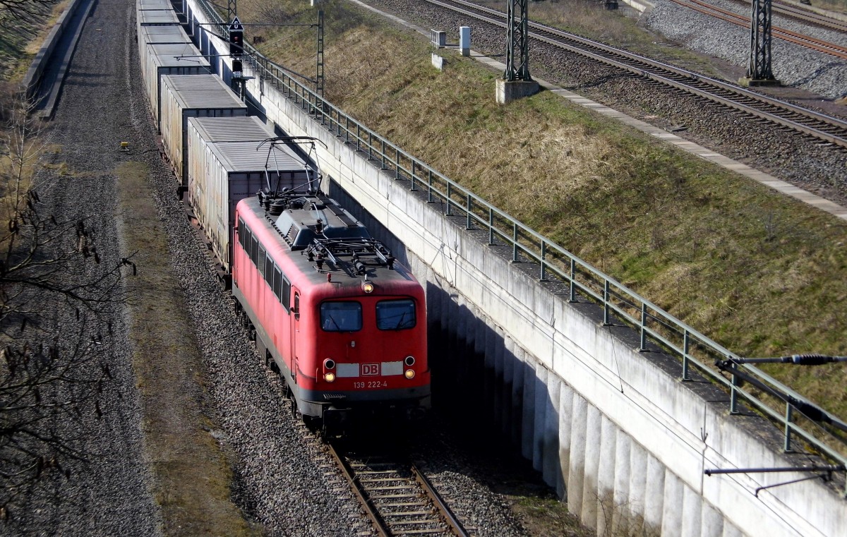 Am 20.03.2015 kam die 140 222-4 von der DB aus Richtung Hannover und fuhr weiter in Richtung Stendal .
