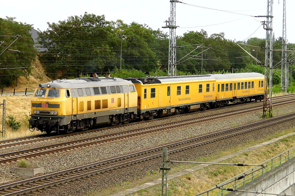 Am 20.07.2018 fuhr  die 218 392-9 von DB Bahnbau Gruppe GmbH,   von  Stendal   in Richtung Wittenberge .