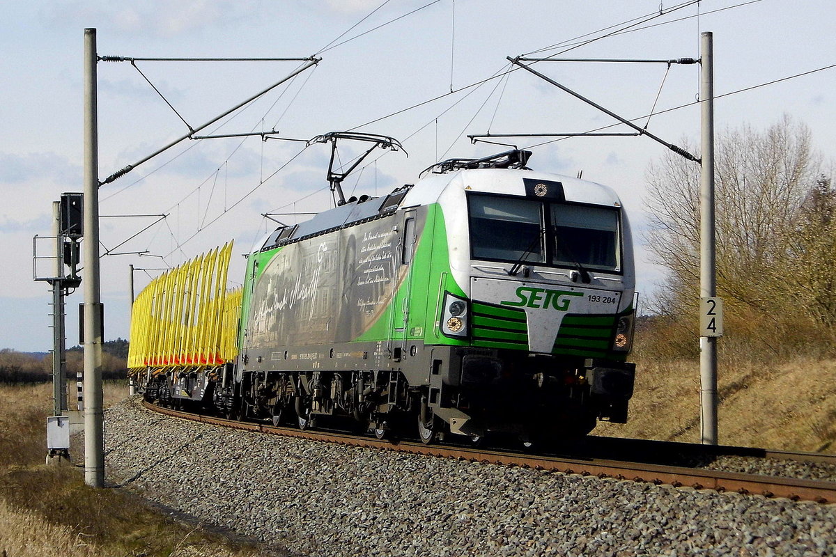 Am 21.03.2018 fuhr die 193 204-5 von der SETG (ELL) von Borstel weiter nach Rostock  .