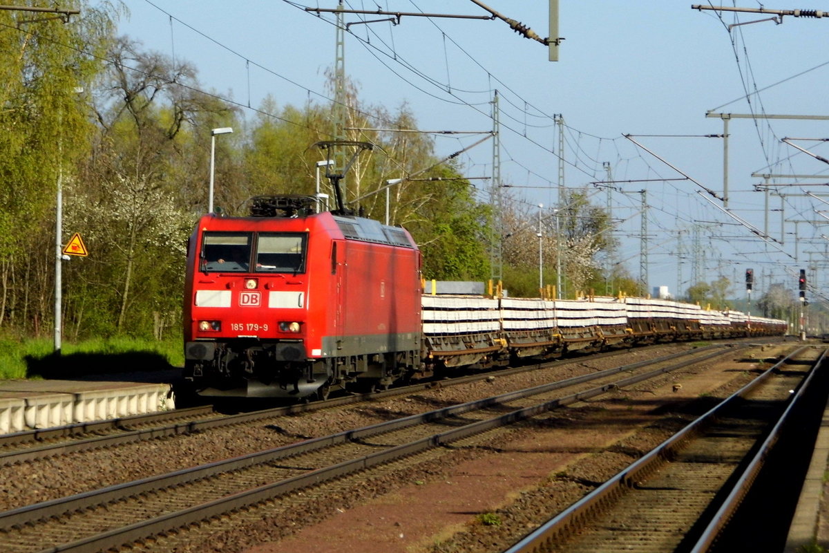 Am 21.04.2016 kam die 185 179-9 von DB Schenker aus der Richtung Magdeburg nach Wefensleben und fuhr weiter in Richtung Helmstedt .