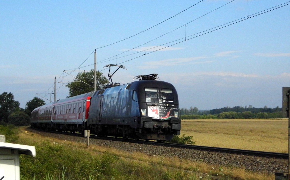 Am 21.07.2015 kam die 182 509 (ES 64 U2-009) von der MRCE aus Richtung Salzwedel und fuhr nach Stendal .