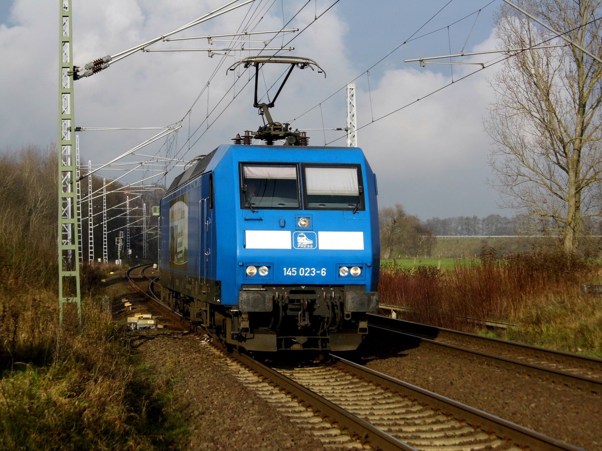Am 21.11.2014 Rangierfahrt von der 145 023-6 von der Press bei Borstel bei Stendal . 