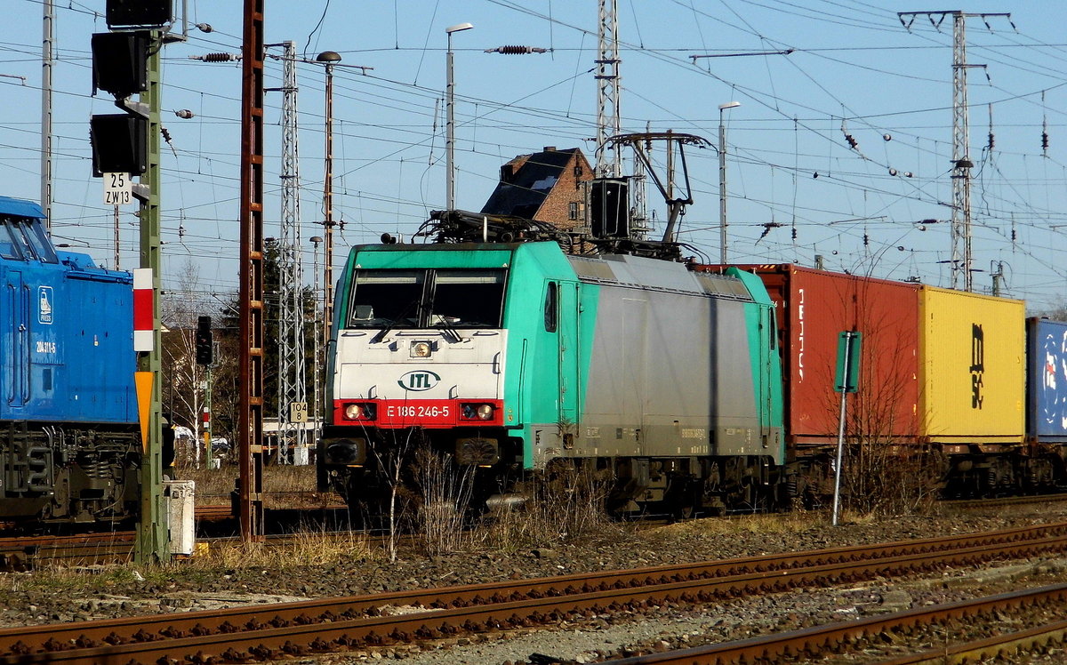 Am 22.02.2019 kam die  E 186 246-5 von der ITL  aus Richtung Magdeburg nach Stendal und fuhr weiter in Richtung Salzwedel .