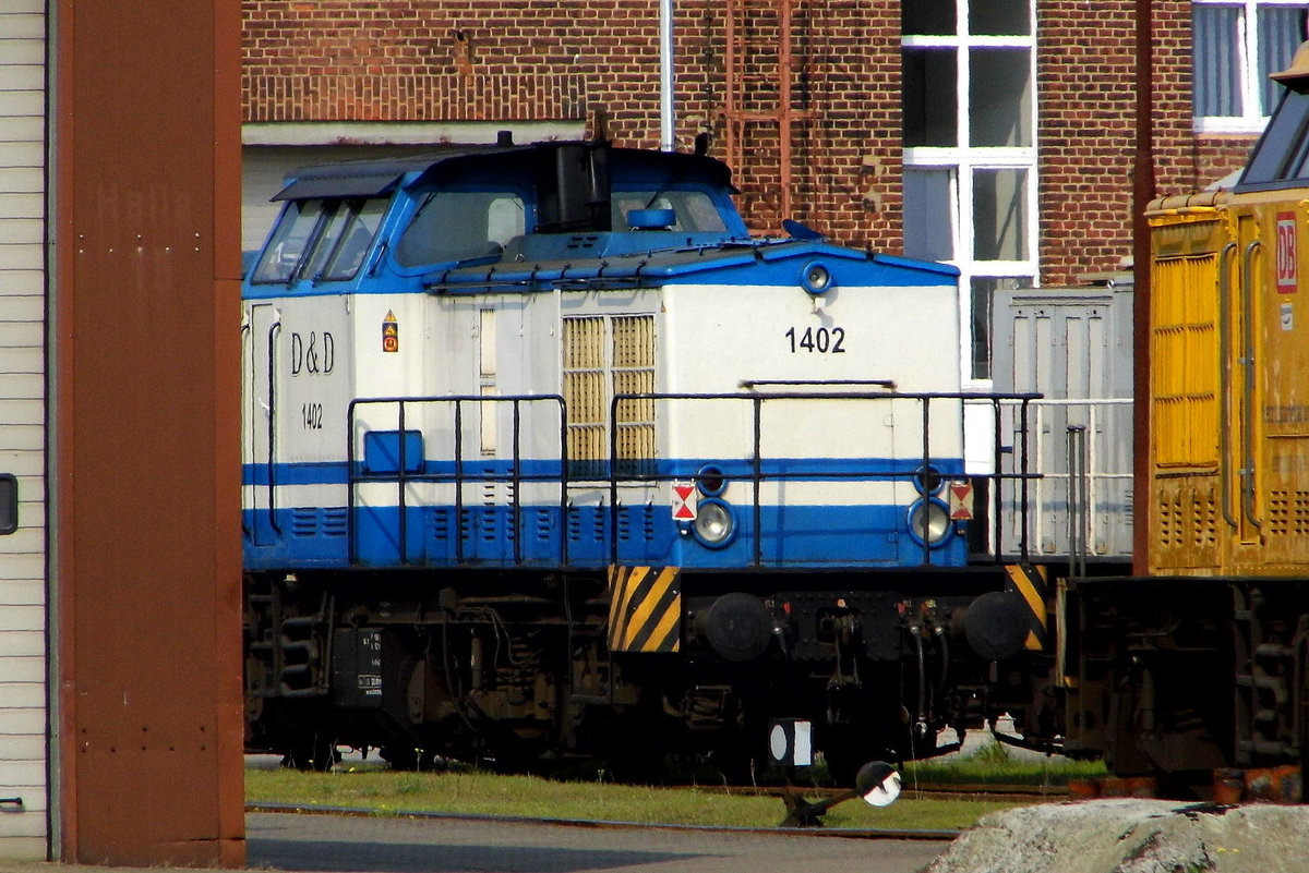 Am 22.04.2018   stand die 203 208-4 von der  D&D Eisenbahngesellschaft mbH, im RAW Stendal .