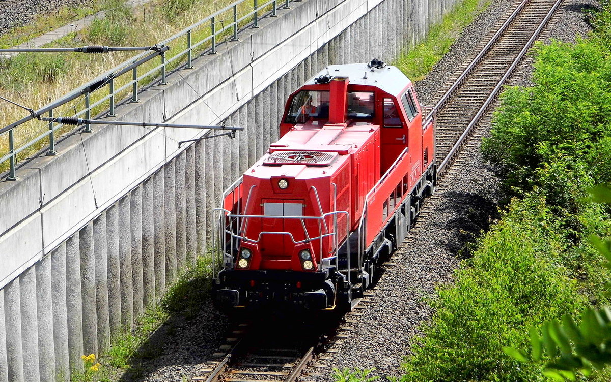 Am 22.06.2017 fuhr die  261 313-1 von der SGL - Schienen Güter Logistik GmbH, (Voith Lokomotivtechnik,Zweigniederlassung der Voith Turbo GmbH Co. KG)  von Stendal in Richtung Braunschweig .