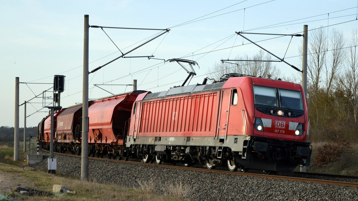 Am 23.02.2021 kam die 187 179 von DB Cargo Deutschland AG, aus Richtung Wittenberge und fuhr weiter in Richtung Stendal .