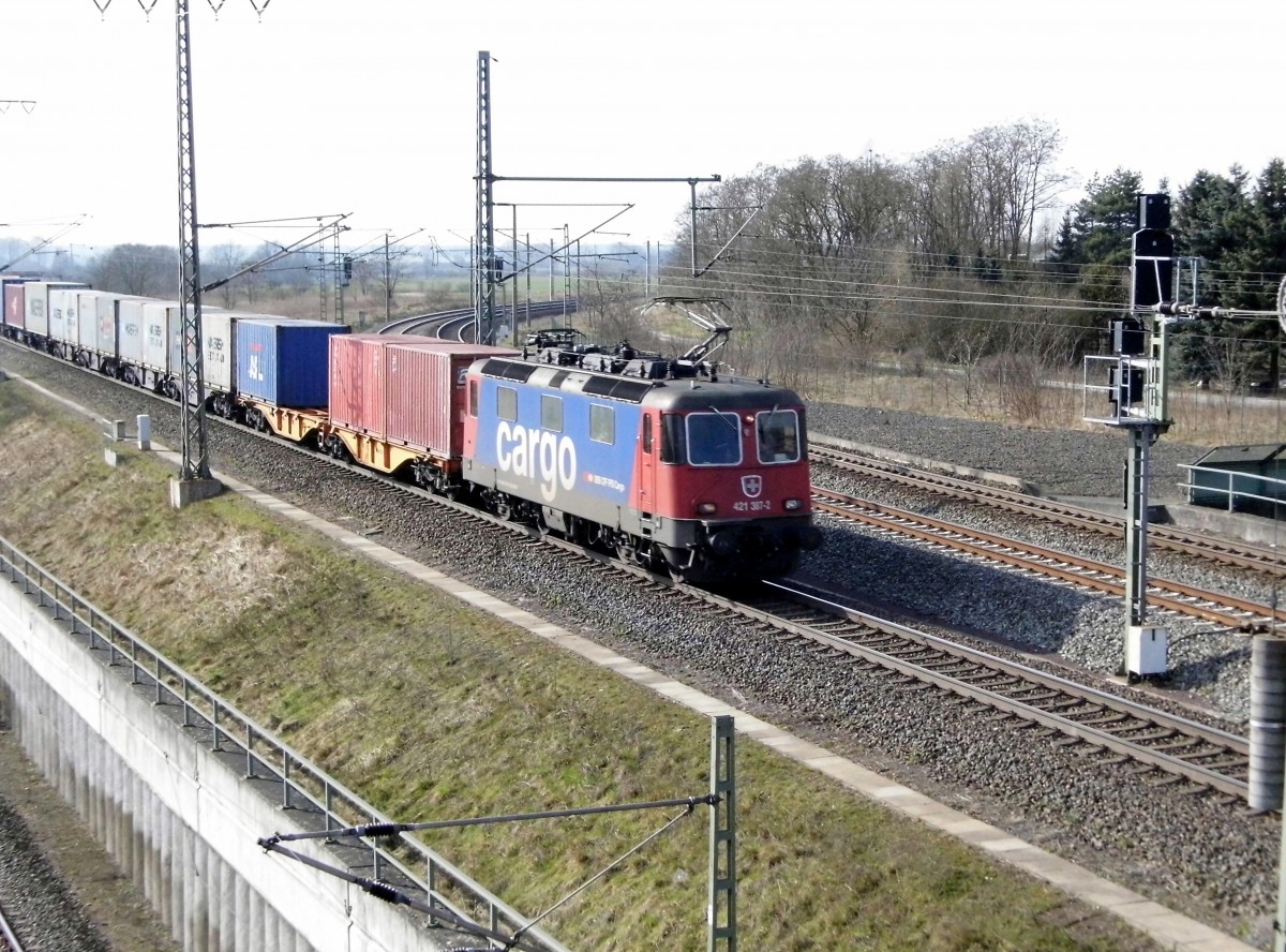 Am 23.03.2015 kam die 421 387-2 von der SBB Cargp aus Richtung Salzwedel und fuhr weiter in Richtung Stendal .