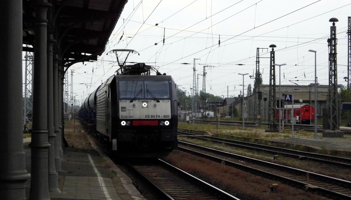 Am 23.05.2015 kam die 189 450 von der  MRCE dispolok  aus Richtung Salzwedel nach Stendal und fuhr weiter in Richtung Magdeburg .