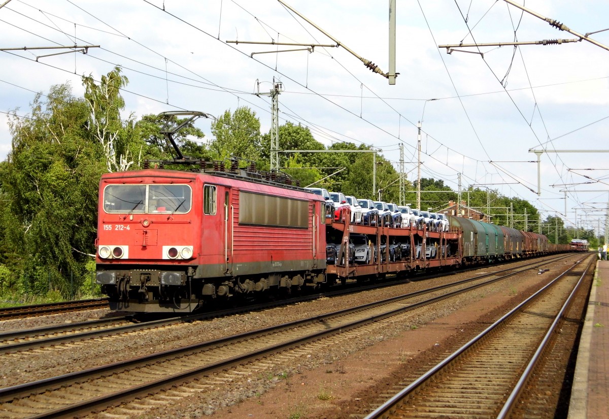 Am 23.07.2015 kam die 155 212-4 von der DB aus Richtung Magdeburg nach Niederndodeleben und fuhr weiter in Richtung Braunschweig .