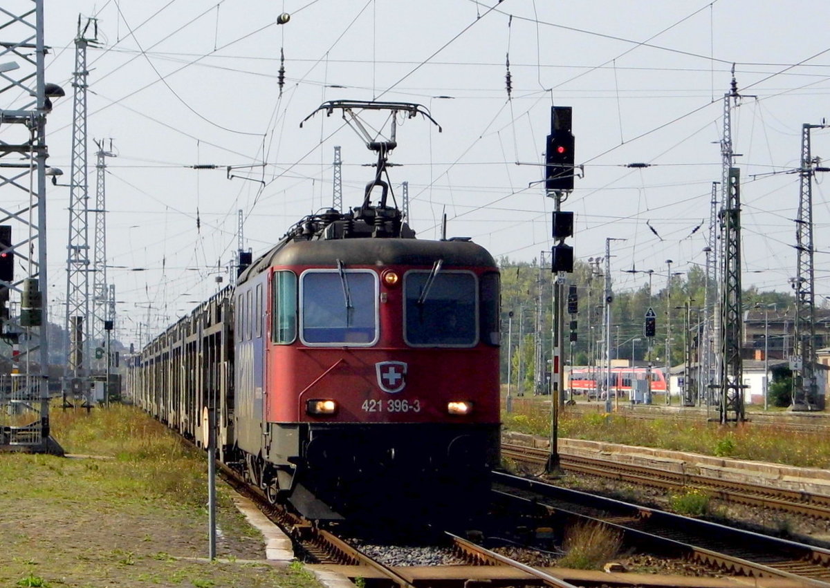 Am 23.09.2016 kam die 421 396-3 von der HSL Logistik (SBB Cargo) aus Richtung  Salzwedel  nach Stendal und fuhr weiter in Richtung Magdeburg .