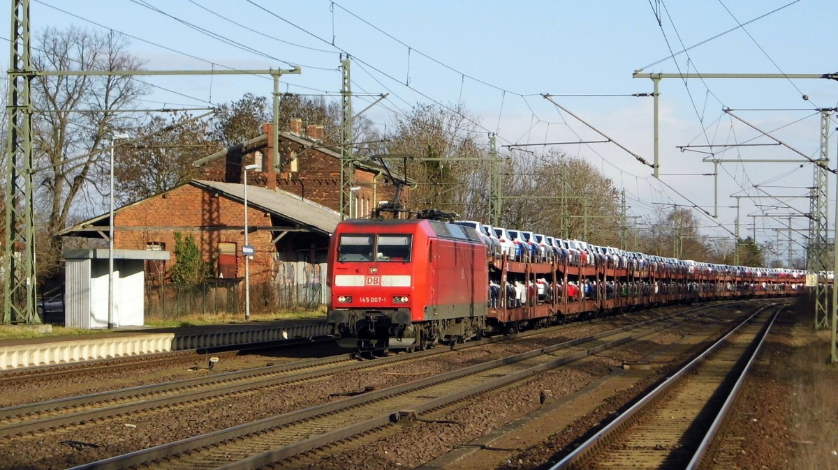Am 24.02.2016 kam die 145 007-1 von der DB Schenker aus Richtung Magdeburg nach Niederndodeleben und fuhr weiter in Richtung Braunschweig .