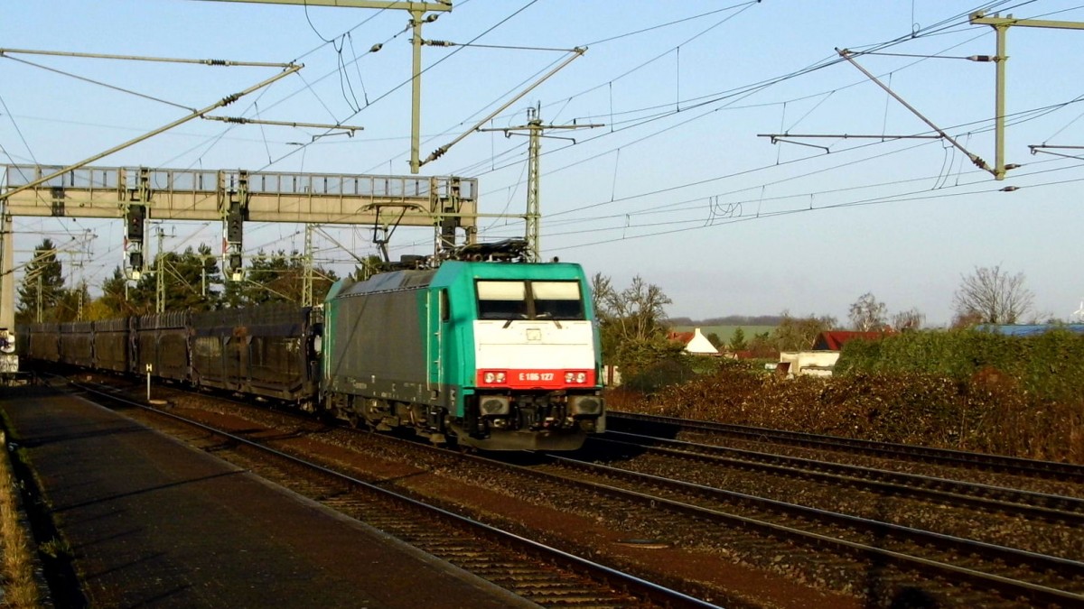 Am 24.02.2016 kam die E 186 127 von der ITL aus Richtung Braunschweig nach Niederndodeleben und fuhr weiter in Richtung Magdeburg .