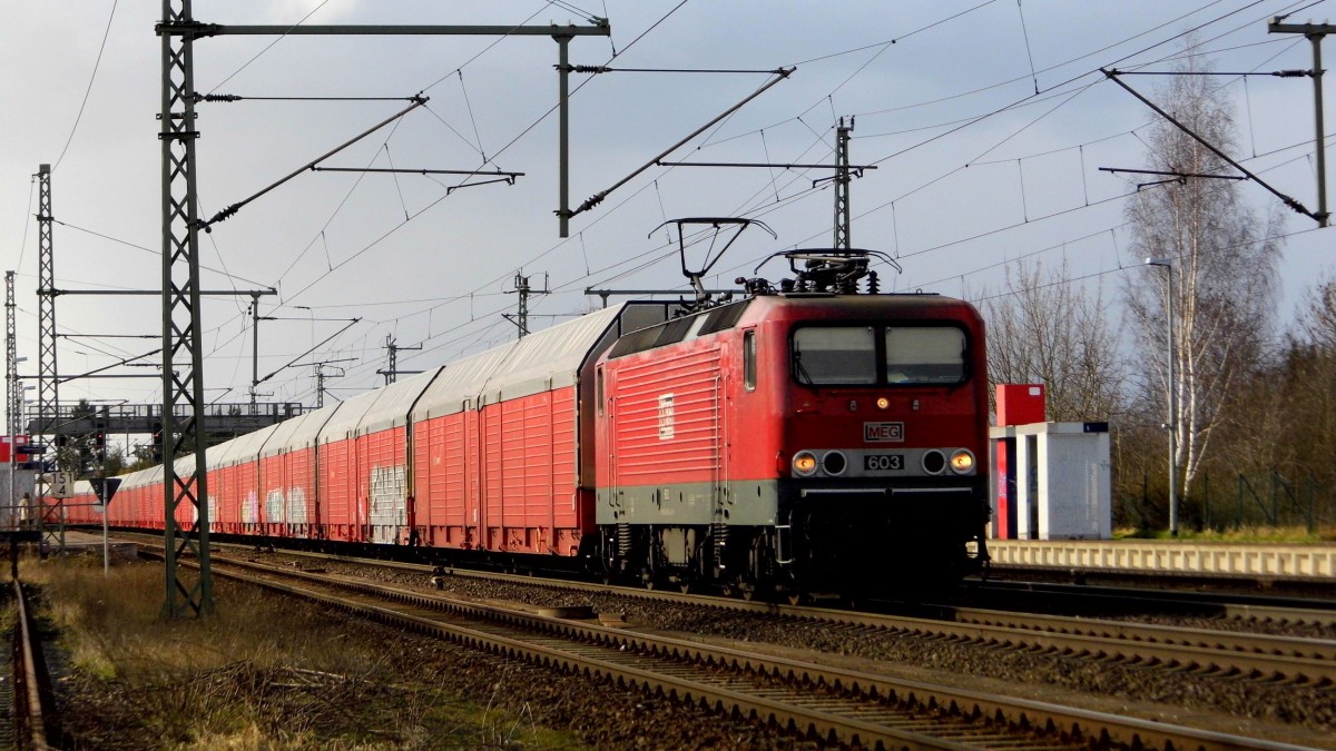 Am 24.02.2016 kam die MEG 603 (143 851-4) aus Richtung  Braunschweig nach Niederndodeleben und fuhr weiter in Richtung Magdeburg . 