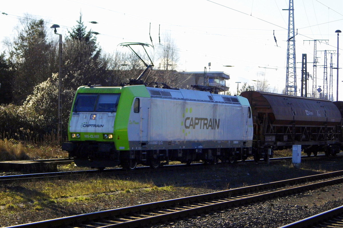 Am 24.02.2017 kam die 185-CL 007 von CAPTRAIN aus Richtung Salzwedel nach Stendal und fuhr weiter in Richtung Magdeburg .